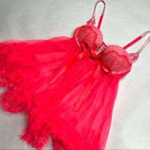 VICTORIA’S SECRET lace lingerie